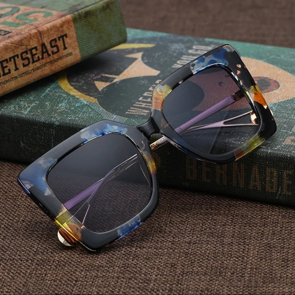 Vintage Floral Square Sunglasses